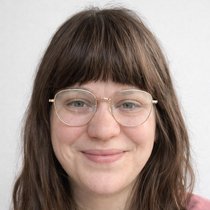 Pen picture of Julia Hicks